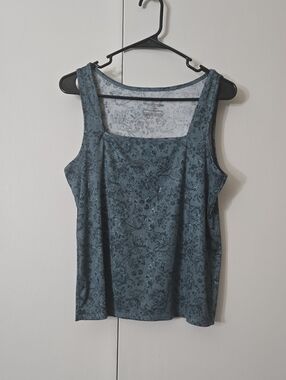 Live 2 Lounge Tank Top